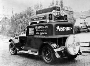 https://cdn.gdch.de/prod/csm_Abb6_Aspirin_Auto_Bayer_Archiv_1b6c101c5d_0c7df4dd6f.jpg