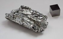 https://cdn.gdch.de/prod/csm_Molybdenum_Wikipedia_bebf7ead6d_e27f6fd266.jpg