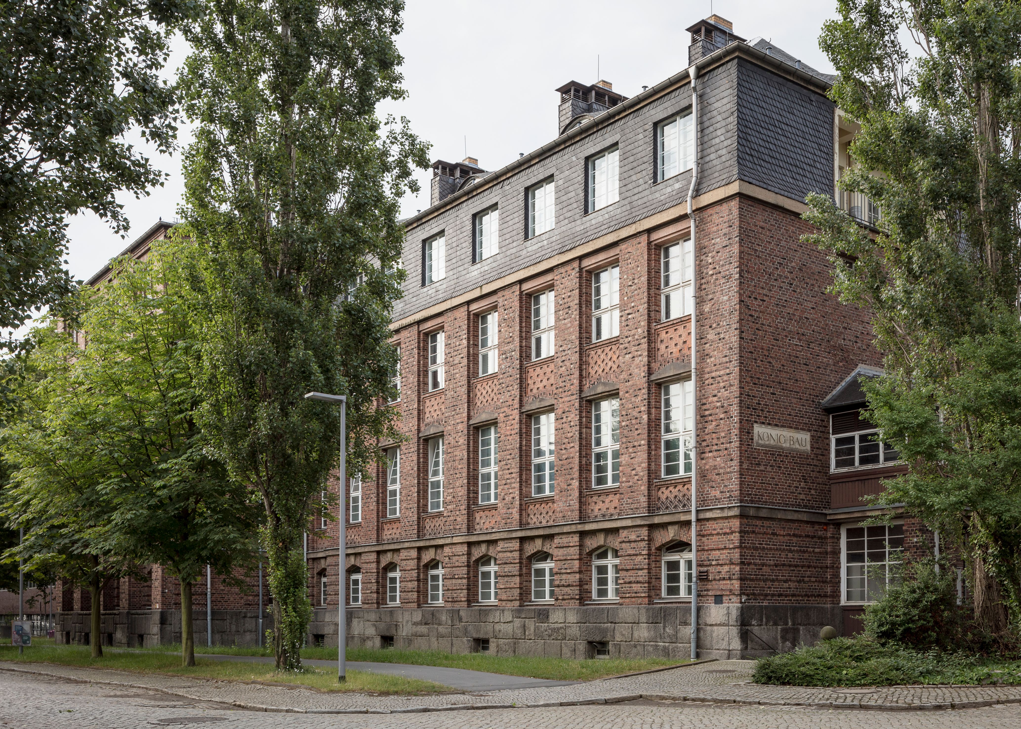 pr21-01_König-Bau